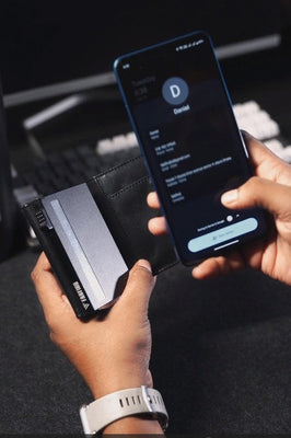 Go Paperless: How an NFC Wallet Cuts Business-Card Waste